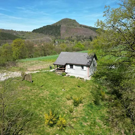 Le Chalet De Lilie Bassignac Exterior photo